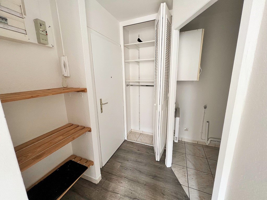 NANCY Marché central – 2 pièces dans immeuble avec ascenseur