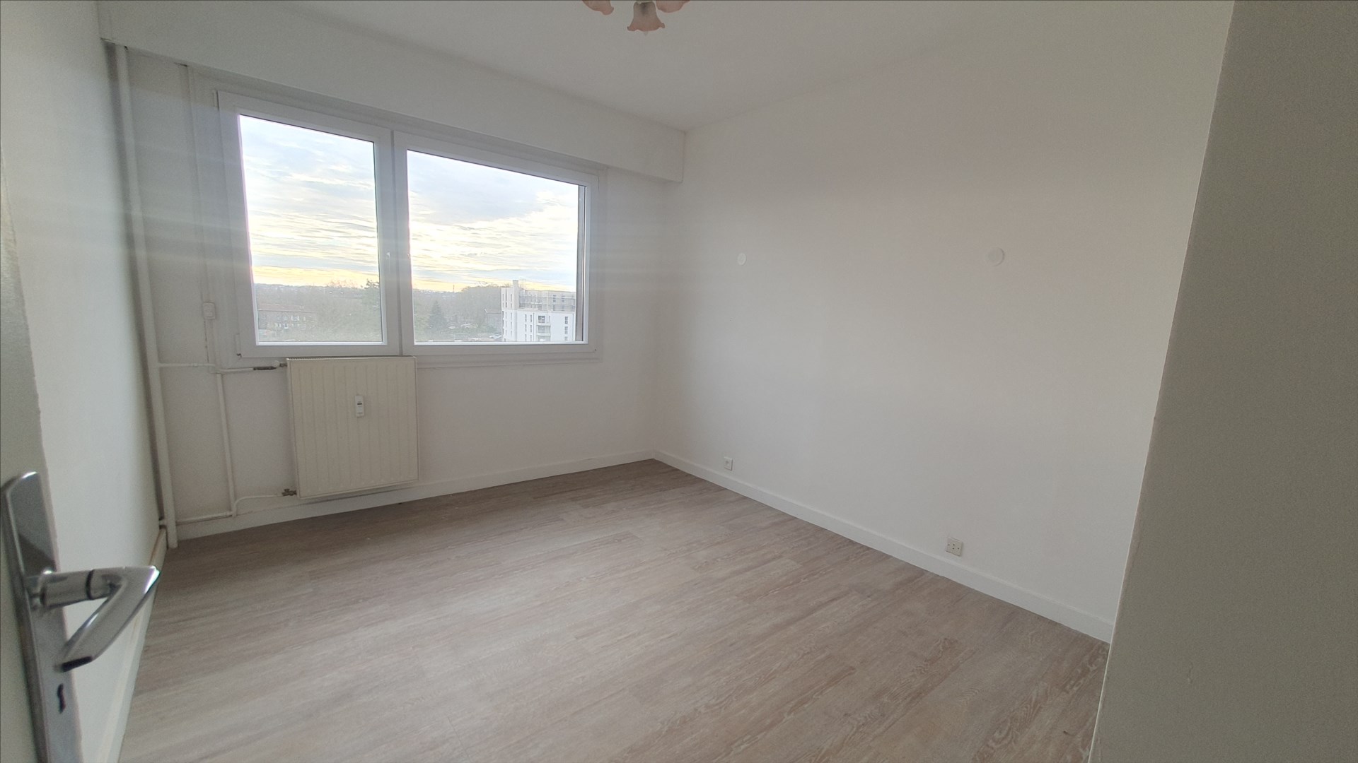 Quartier Saurupt, T4 lumineux avec balcon et garage
