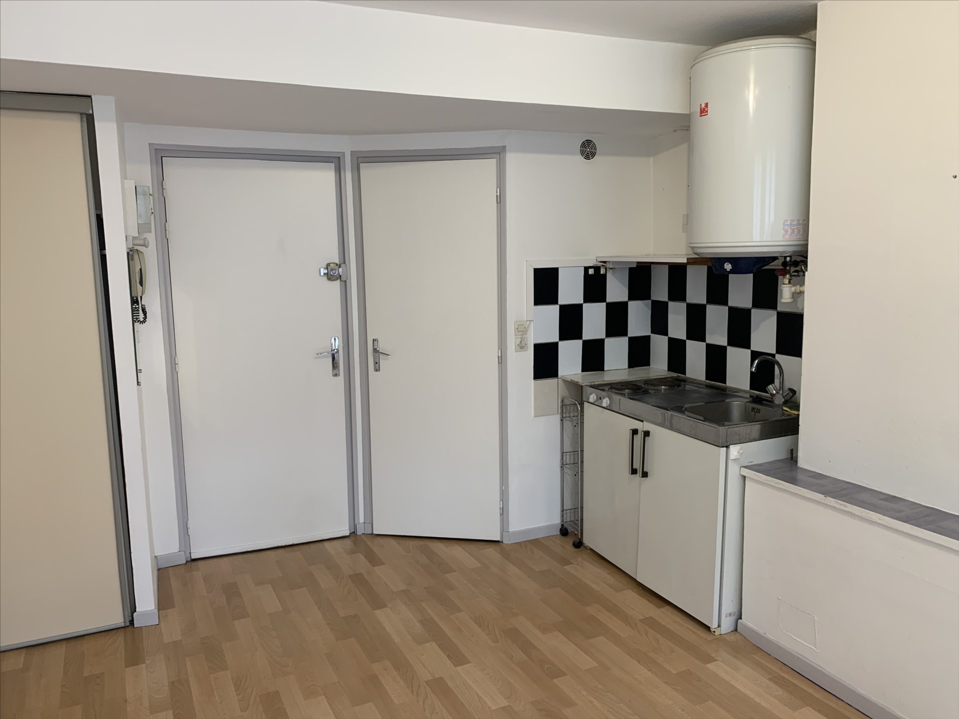 Place Carnot – F2 Fac de Droit – 26m²