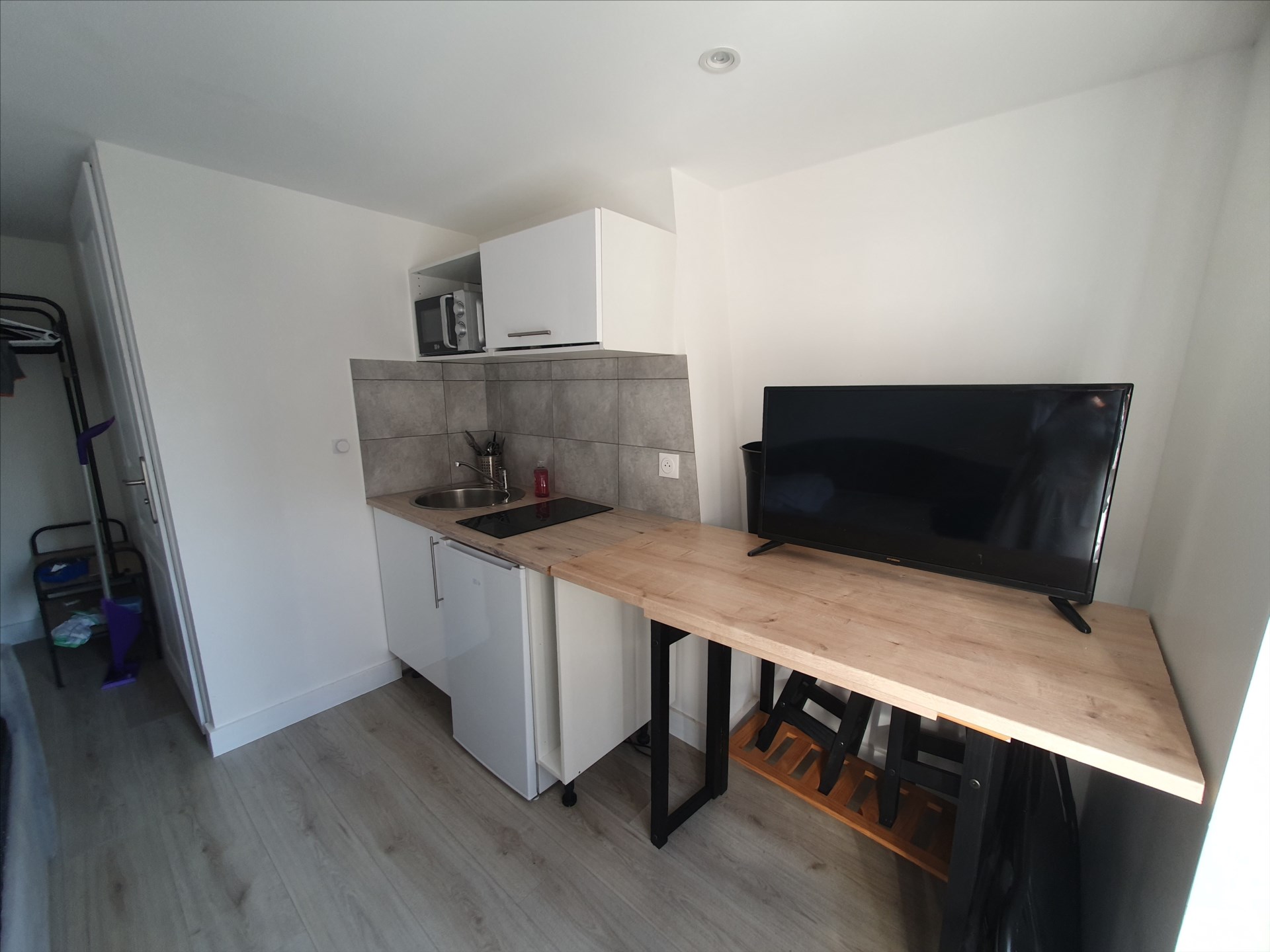 Hyper-centre de Nancy, studio meublé de 11,63m² refait à neuf