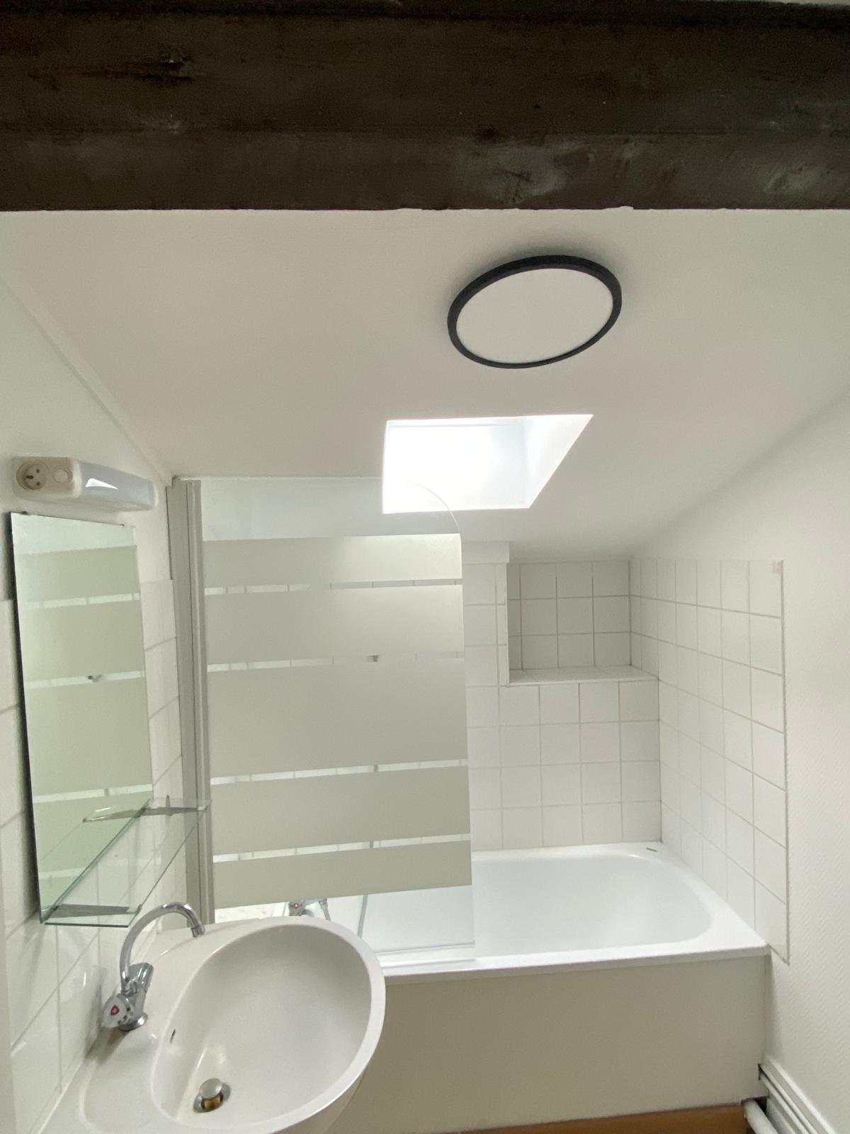 Appartement deux pièces rénové – NANCY Gare