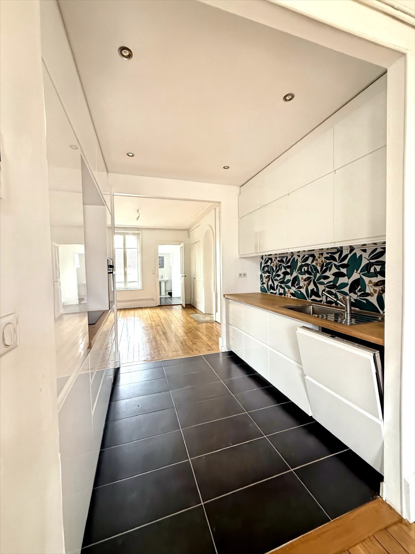 FOCH – SAINT LEON A NANCY, duplex 6 pièces de caractère en très bon état