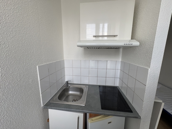 NANCY PLACE CARNOT – STUDIO MEUBLÉ IDÉAL ÉTUDIANT