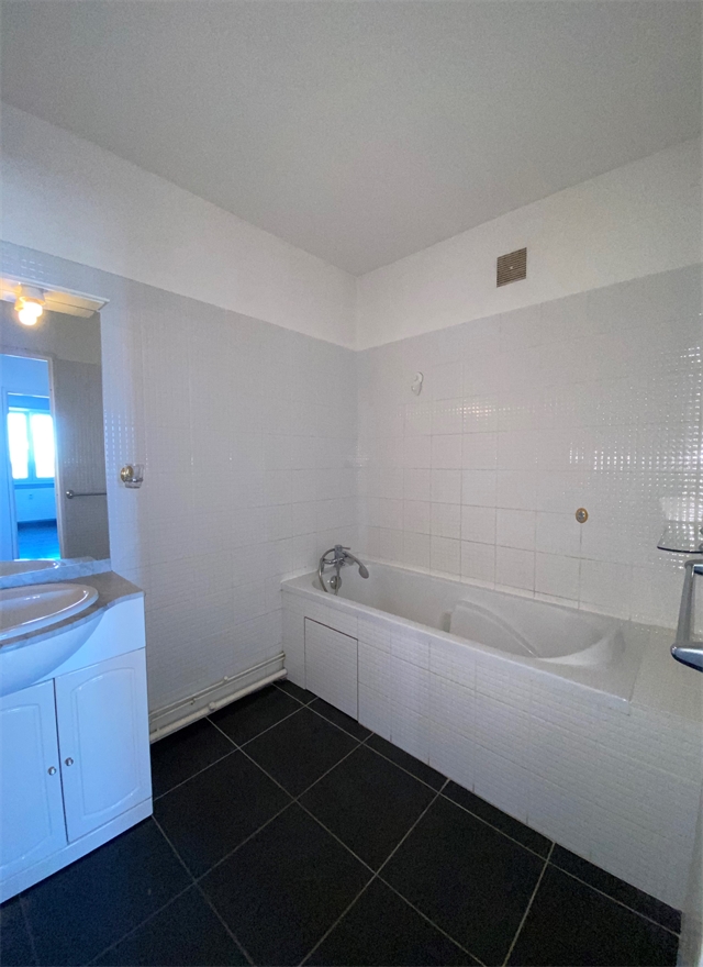 COLMAR PASTEUR T3 DERNIER ETAGE