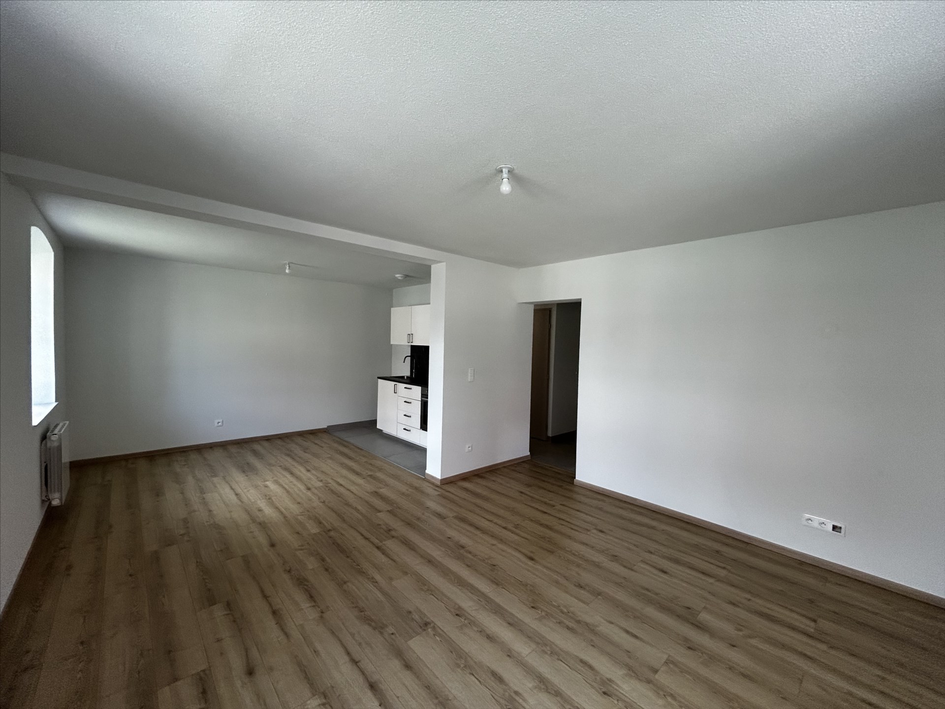 Charmant 2 pièces avec garage & cour commune – OBERENTZEN