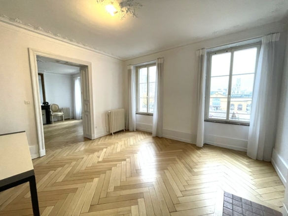 NANCY CENTRE GARE – F6 SPACIEUX AVEC BALCON, SUITE PARENTALE ET PARKING POSSIBLE