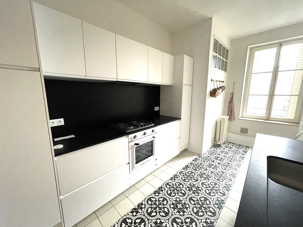 NANCY CENTRE GARE – F6 SPACIEUX AVEC BALCON, SUITE PARENTALE ET PARKING POSSIBLE