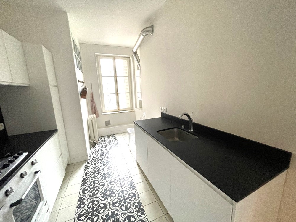 NANCY CENTRE GARE – F6 SPACIEUX AVEC BALCON, SUITE PARENTALE ET PARKING POSSIBLE