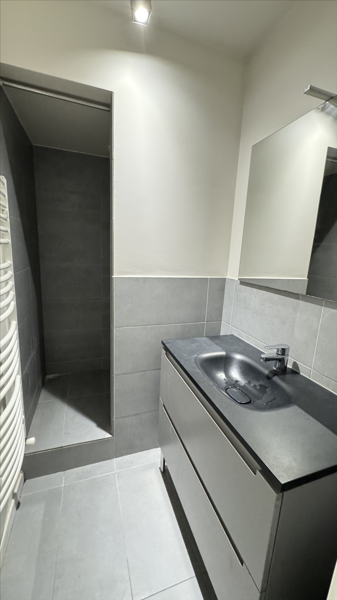 FAC DE LETTRE, T2 avec balcon et parking