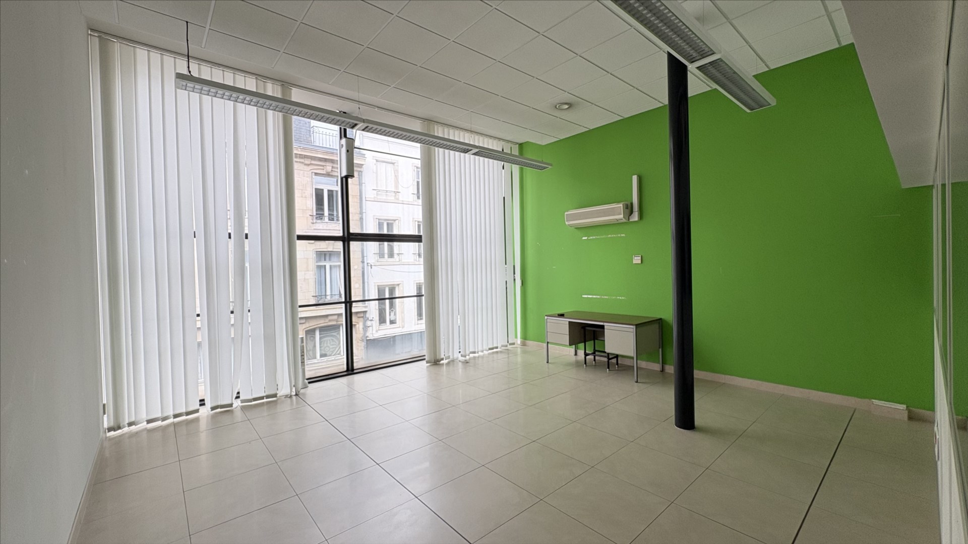LOCAL PROFESSIONNEL HYPER CENTRE NANCY 280m²