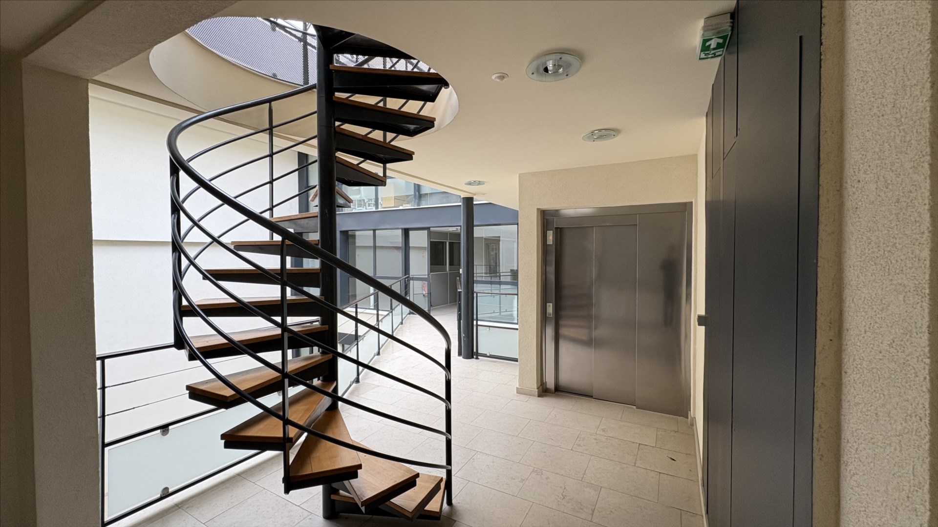 LOCAL PROFESSIONNEL HYPER CENTRE NANCY 280m²