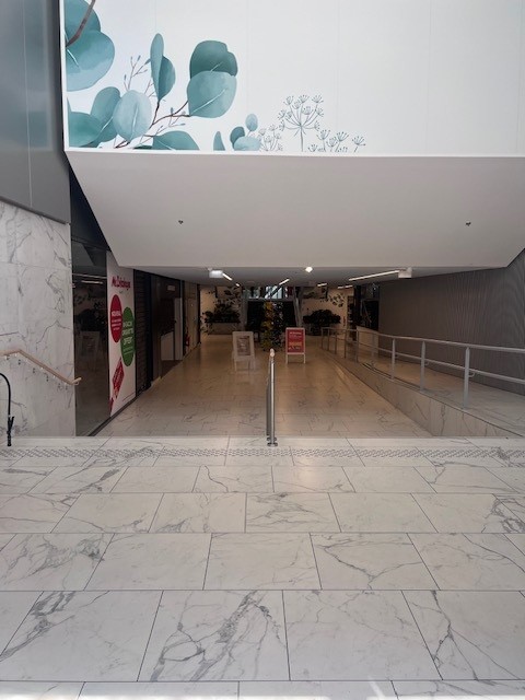 URGENT Local commercial NANCY Galerie St Sebastien