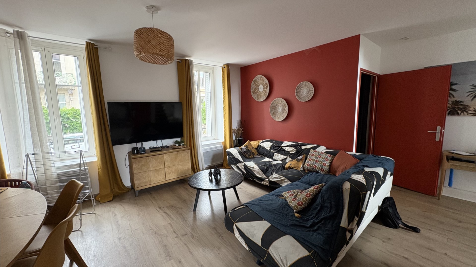 A deux pas du Campus ARTEM studio dans vaste maison