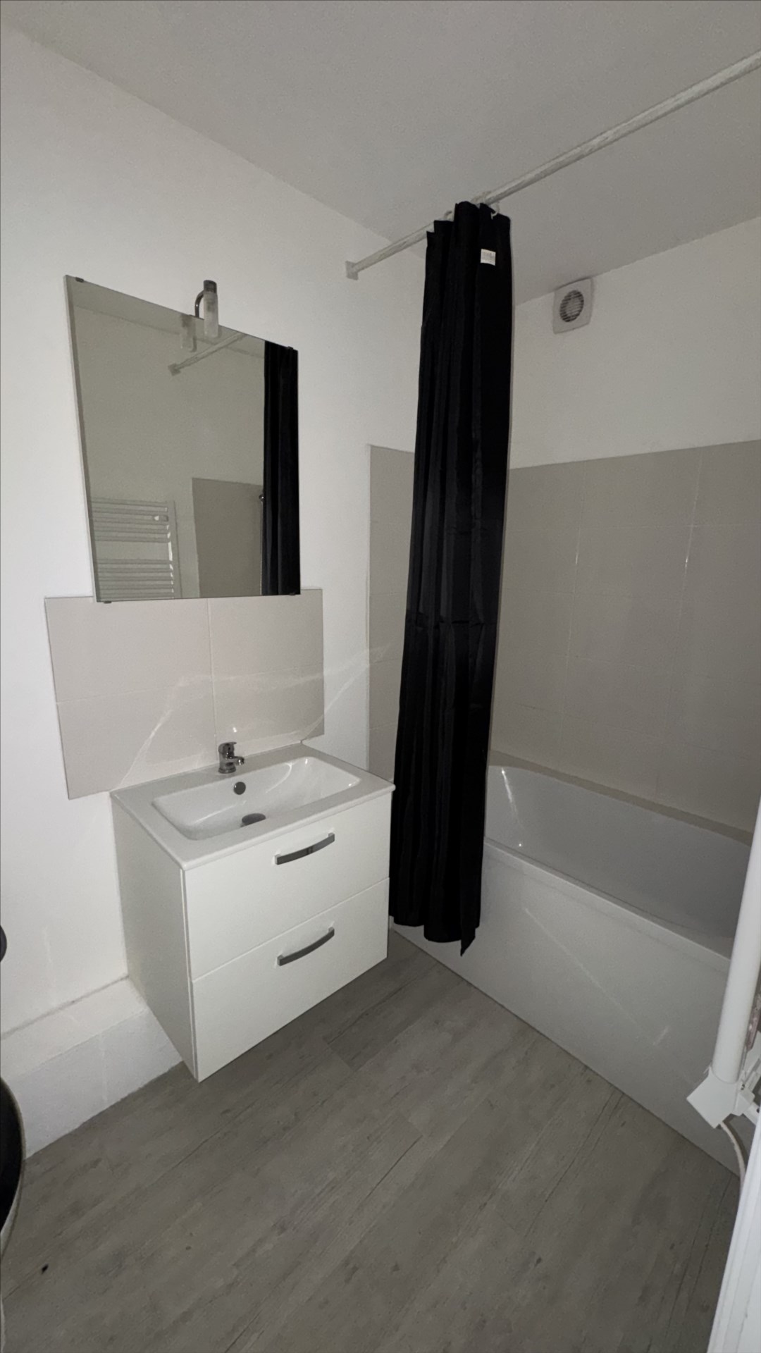 QUARTIER MON DESERT DE NANCY, F2 de 28m² en bon état