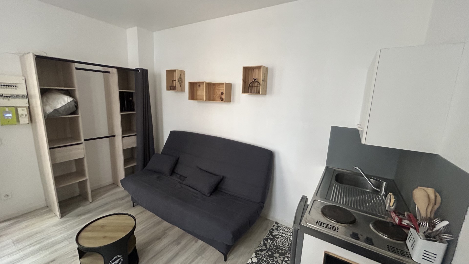 Centre Ville NANCY, Studio meublé rénové idéal étudiant