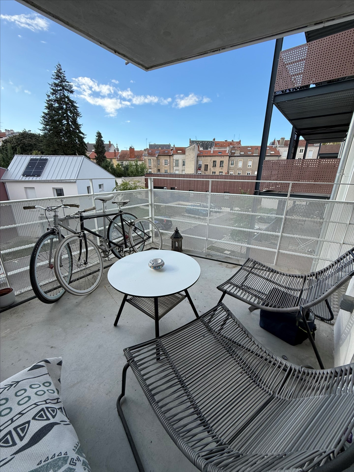 A deux pas de la Place Stanislas, 4 pièces neuf avec balcon et parking privatif
