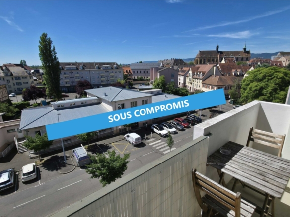 CENTRE – T3 TRAVERSANT AVEC BALCONS ET PARKING