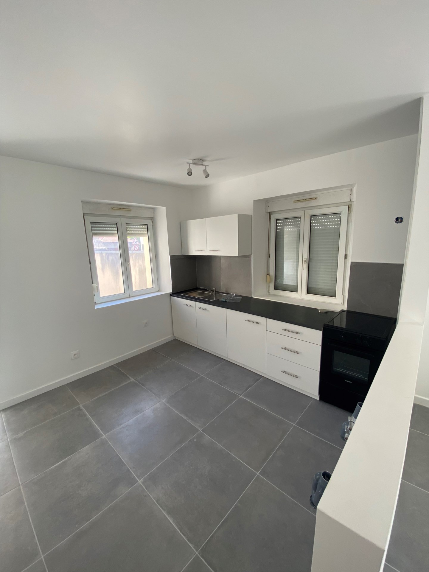 FOUG – Appartement de 3 pièces rénové avec entrée indépendante