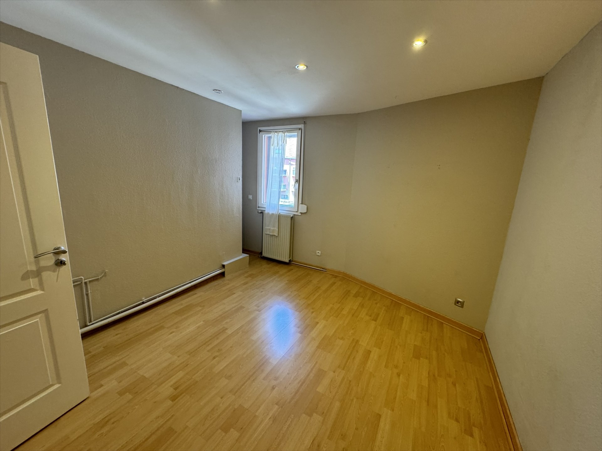 Appartement 3 pièces de 92 m² avec balcon et garage – COLMAR Centre