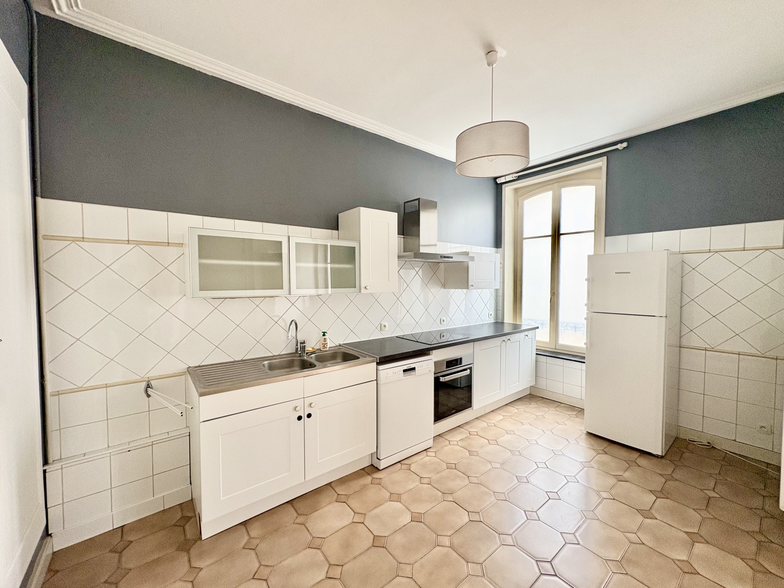 NANCY PROCHE GARE/ QUARTIER FOCH – F4 AVEC STATIONNEMENT ET JARDIN