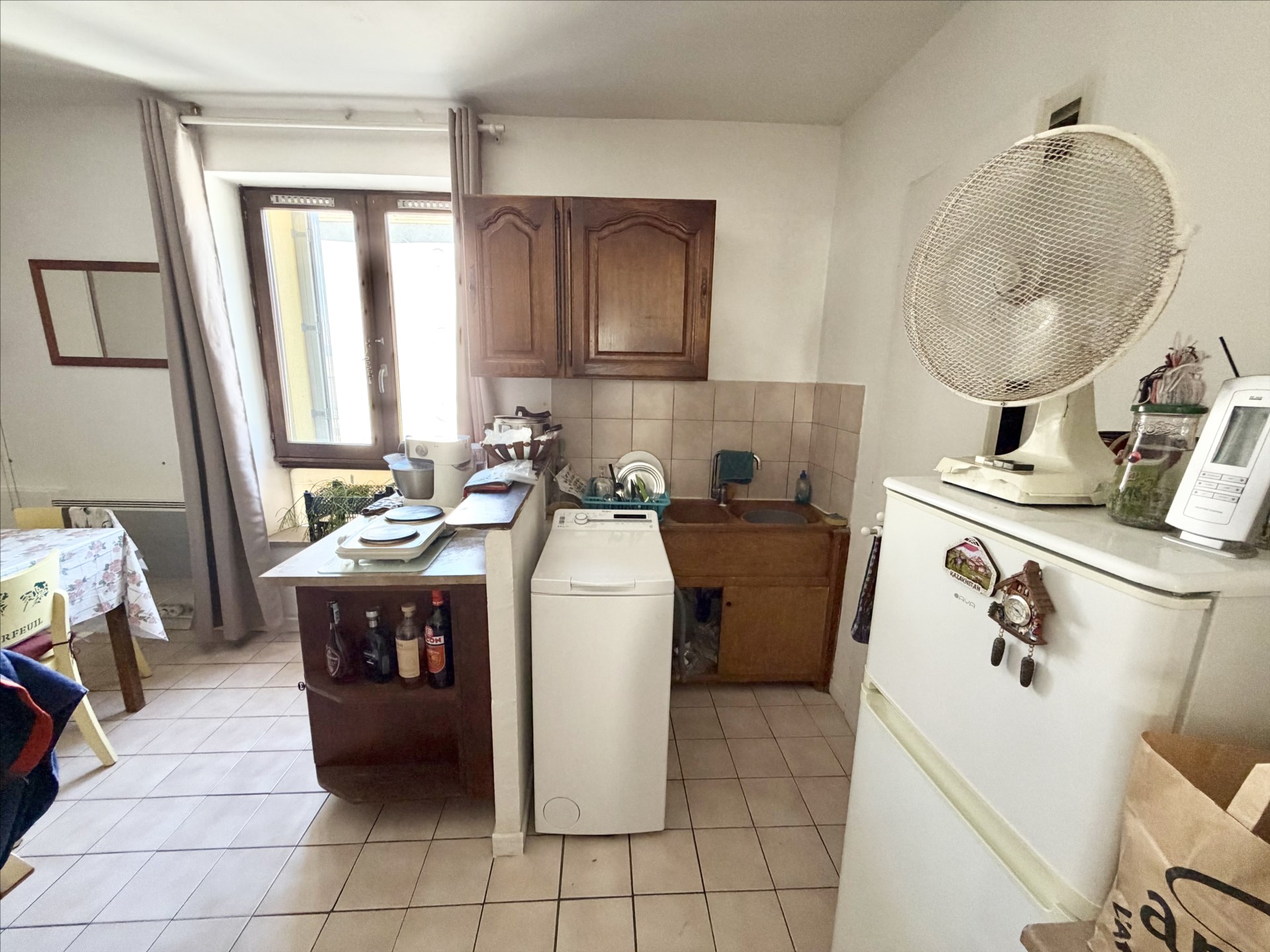 LANEUVEVILLE – STUDIO AVEC COIN CUISINE EQUIPE