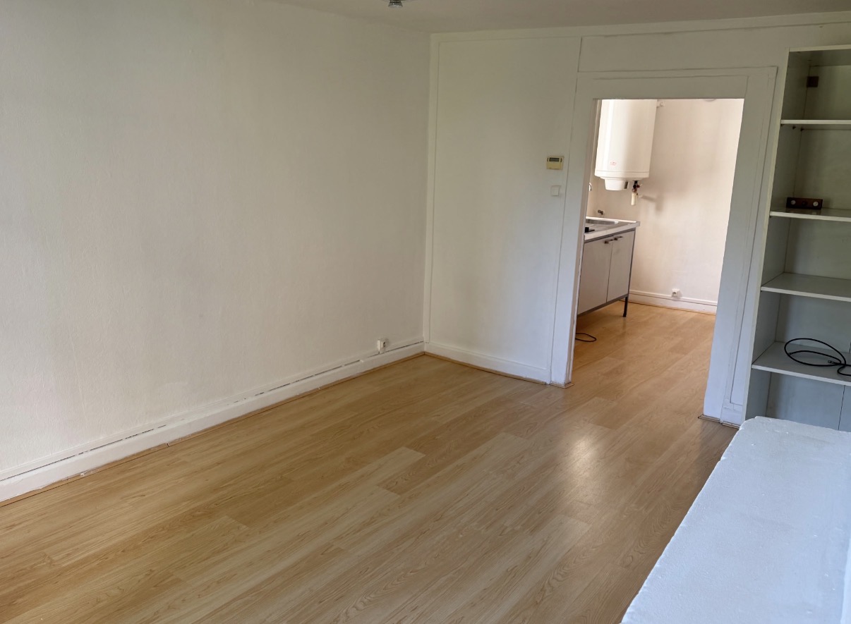 NANCY – proche Faubourg III Maisons