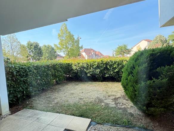 TROIS PIECES – PULNOY – JARDIN