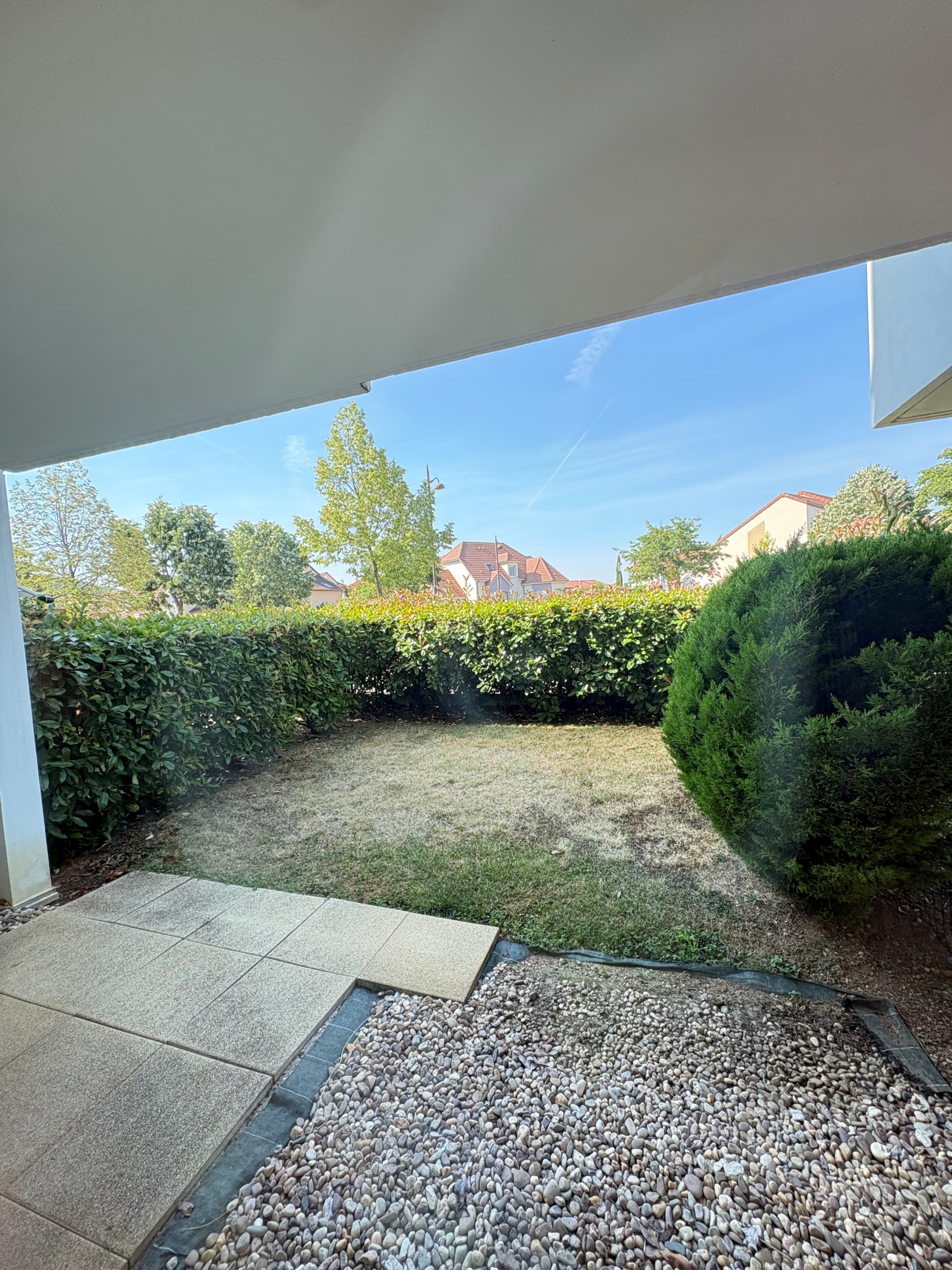 TROIS PIECES – PULNOY – JARDIN