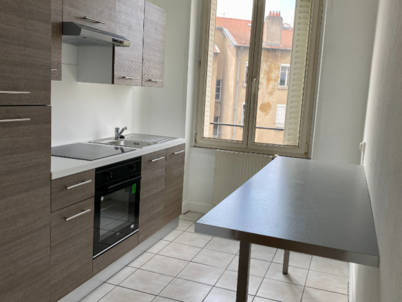 Proche Artem, Appartement 3 pièces de 56.85m²