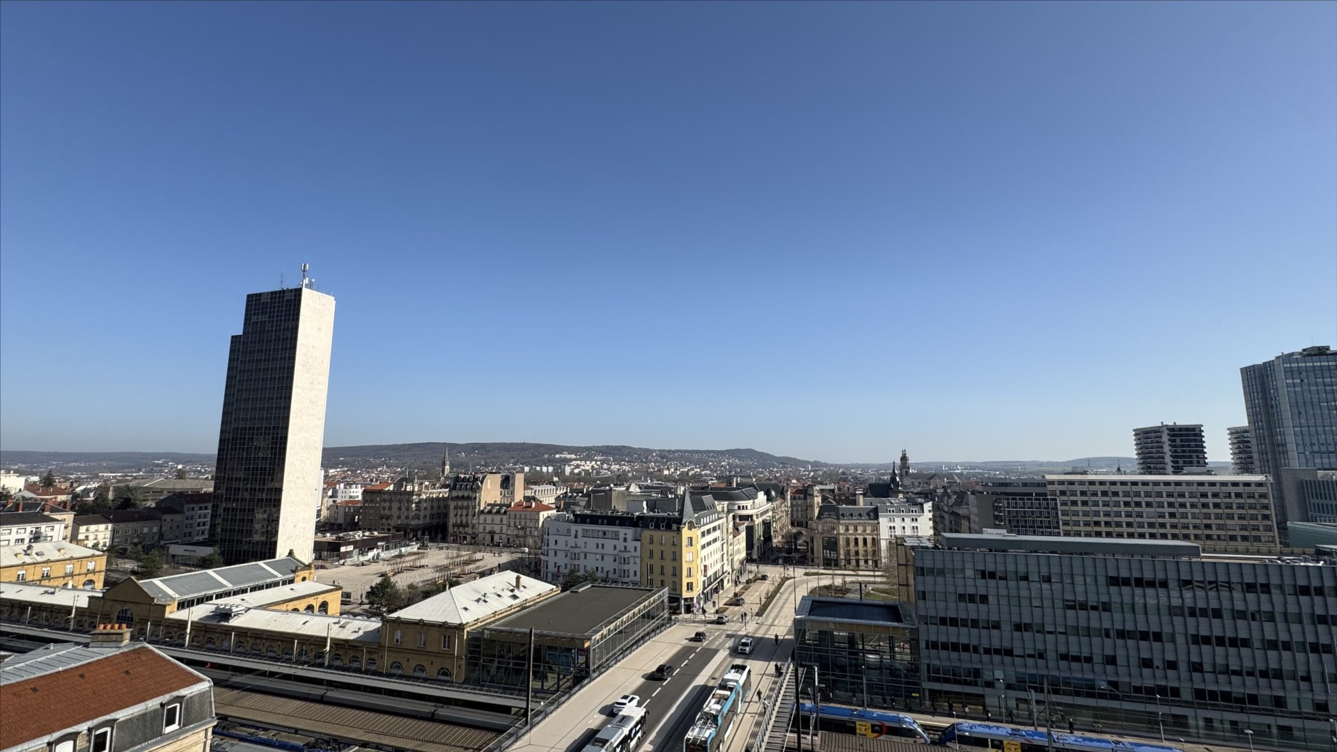 CENTRE VILLE GARE DE NANCY, 3 pièces avec balcons