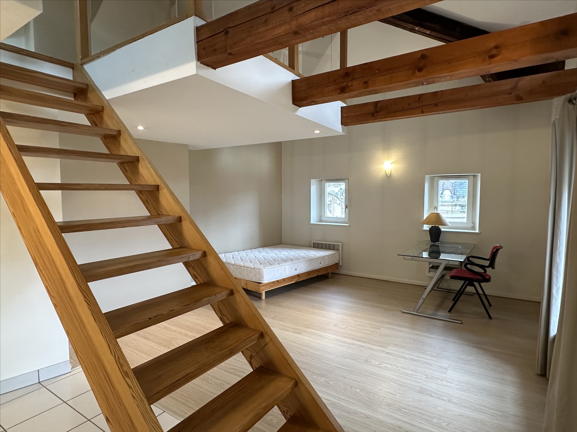 Appartement en Duplex au coeur de la Ville-Vieille / Place Saint Epvre