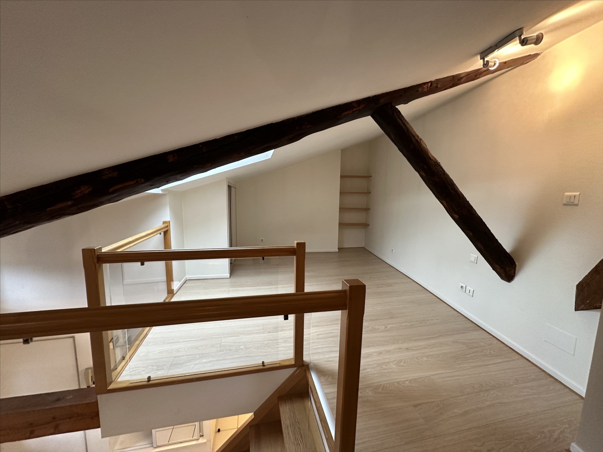 Appartement en Duplex au coeur de la Ville-Vieille / Place Saint Epvre