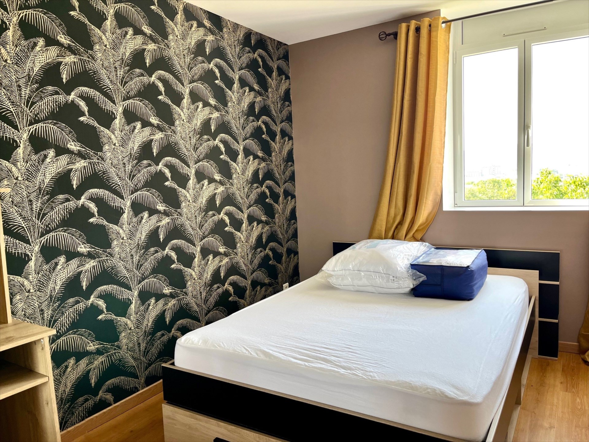 Appartement meublé 2 pièces avec places de parking LAY-SAINT-CHRISTOPHE