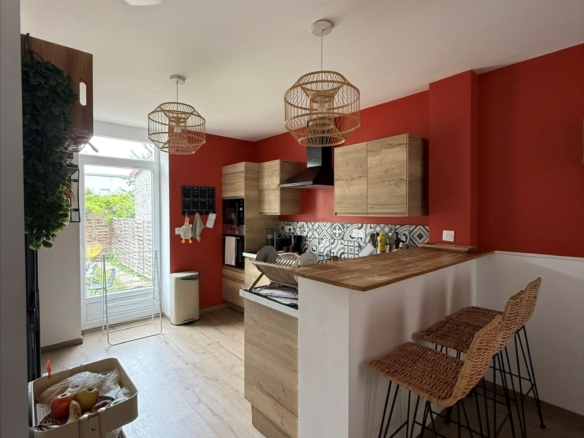 Studio avec salle d’eau privative dans vaste maison avec espaces communs