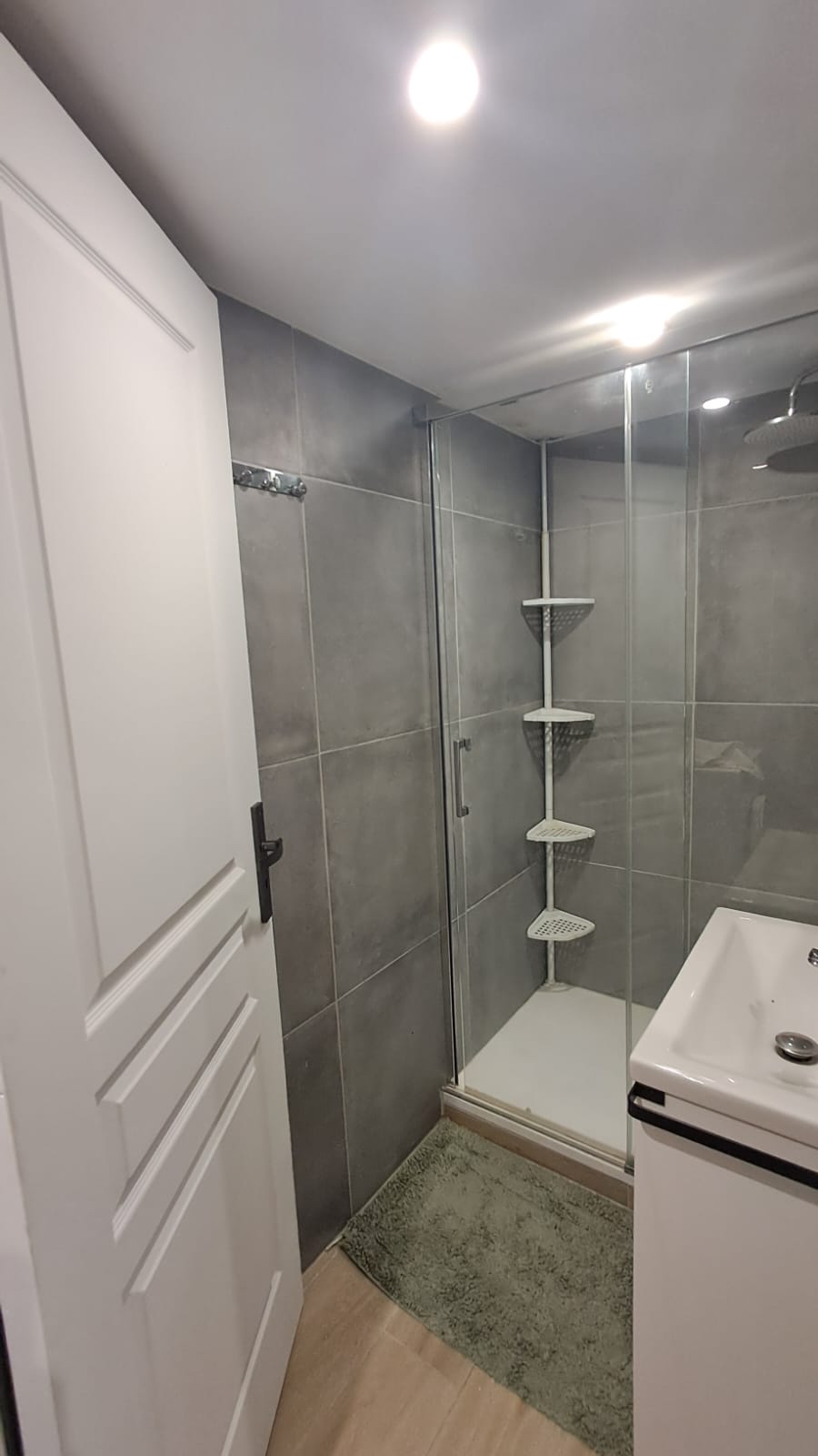 HYPER CENTRE – NANCY – APPARTEMENT 4 CHAMBRES MEUBLE