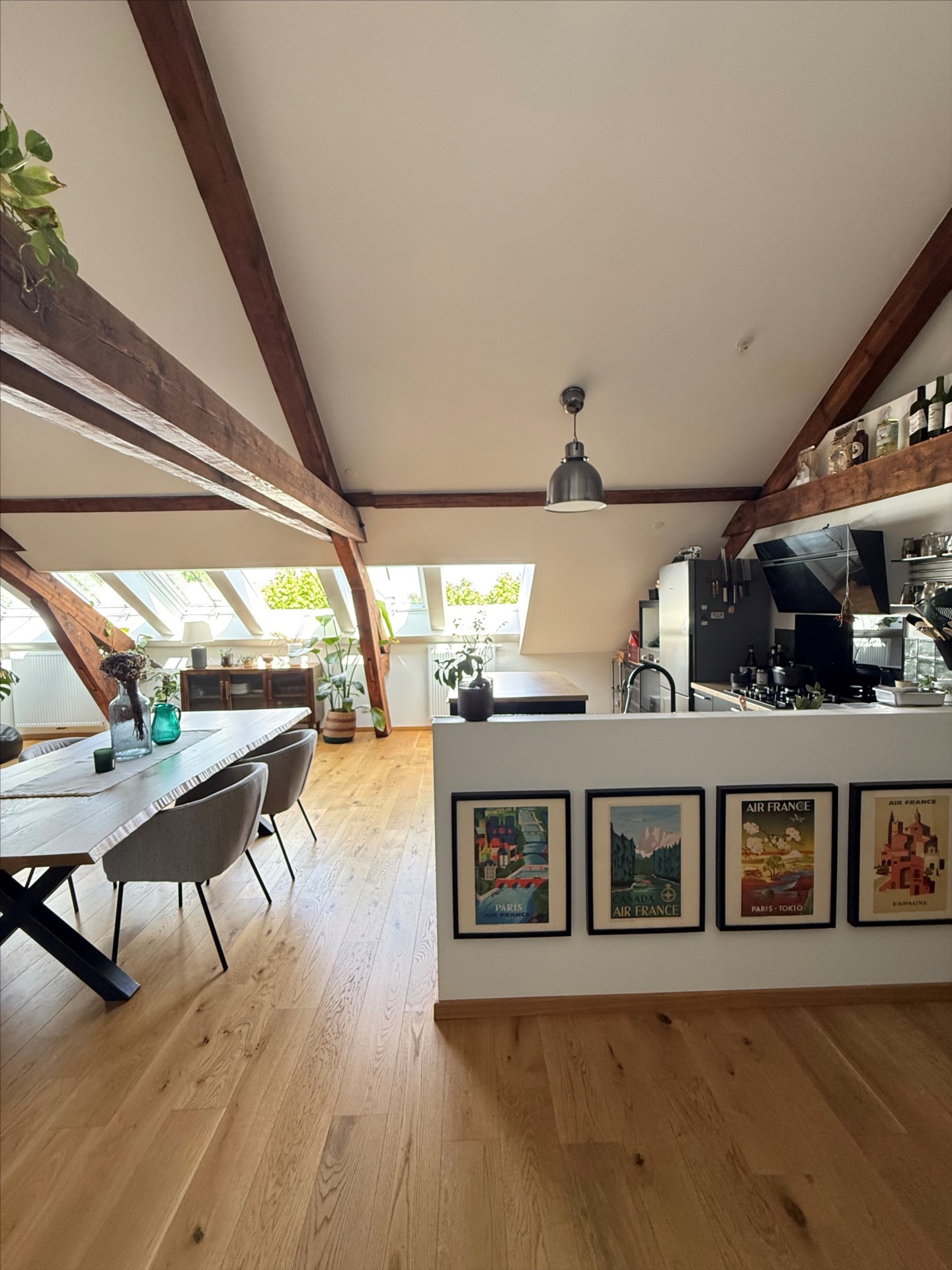 NANCY RIVES DE MEURTHE, superbe loft rénové de 100m² avec parking privatif