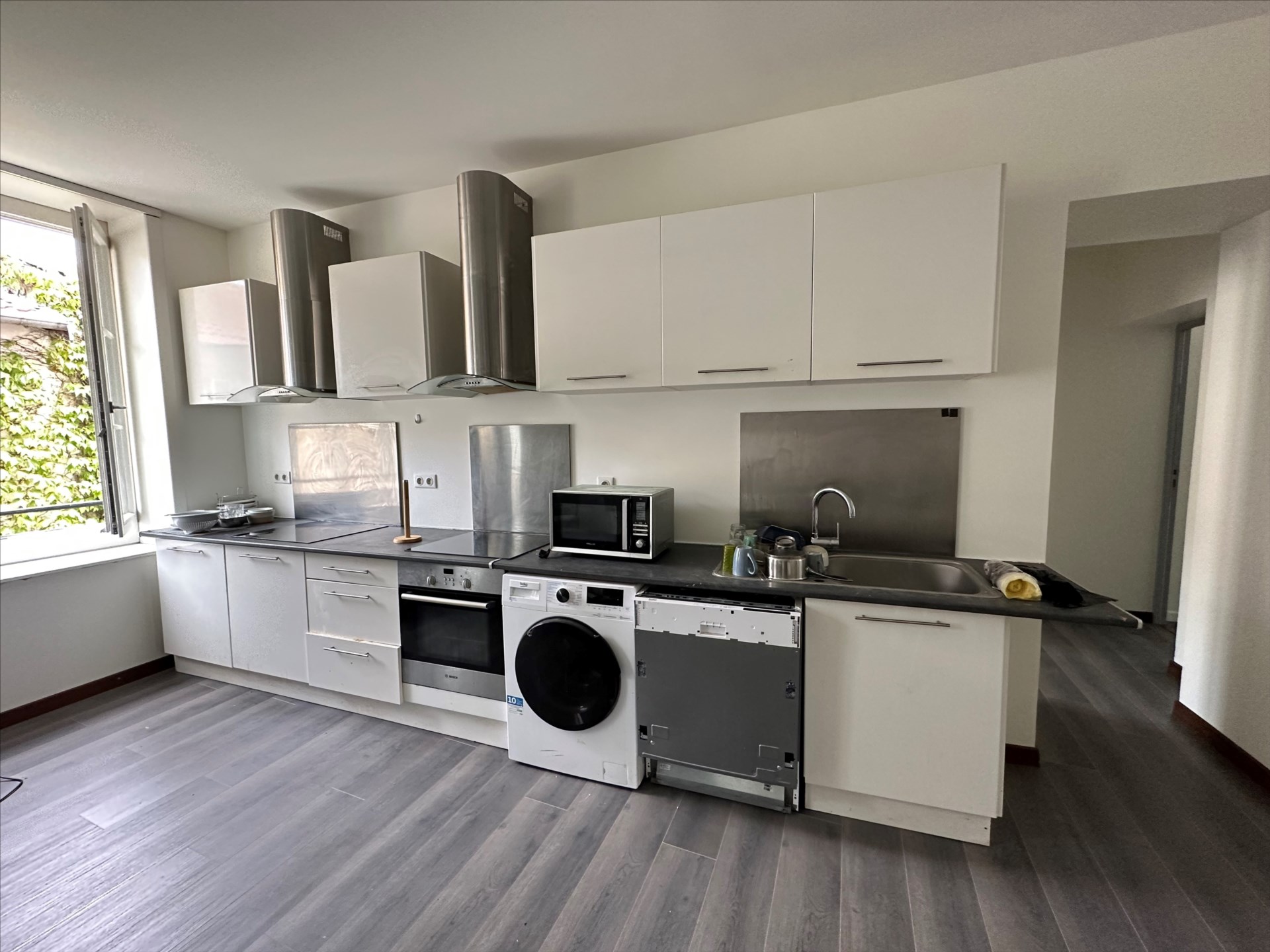 Chambre avec SDB privative dans colocation – Nancy Cours Léopold