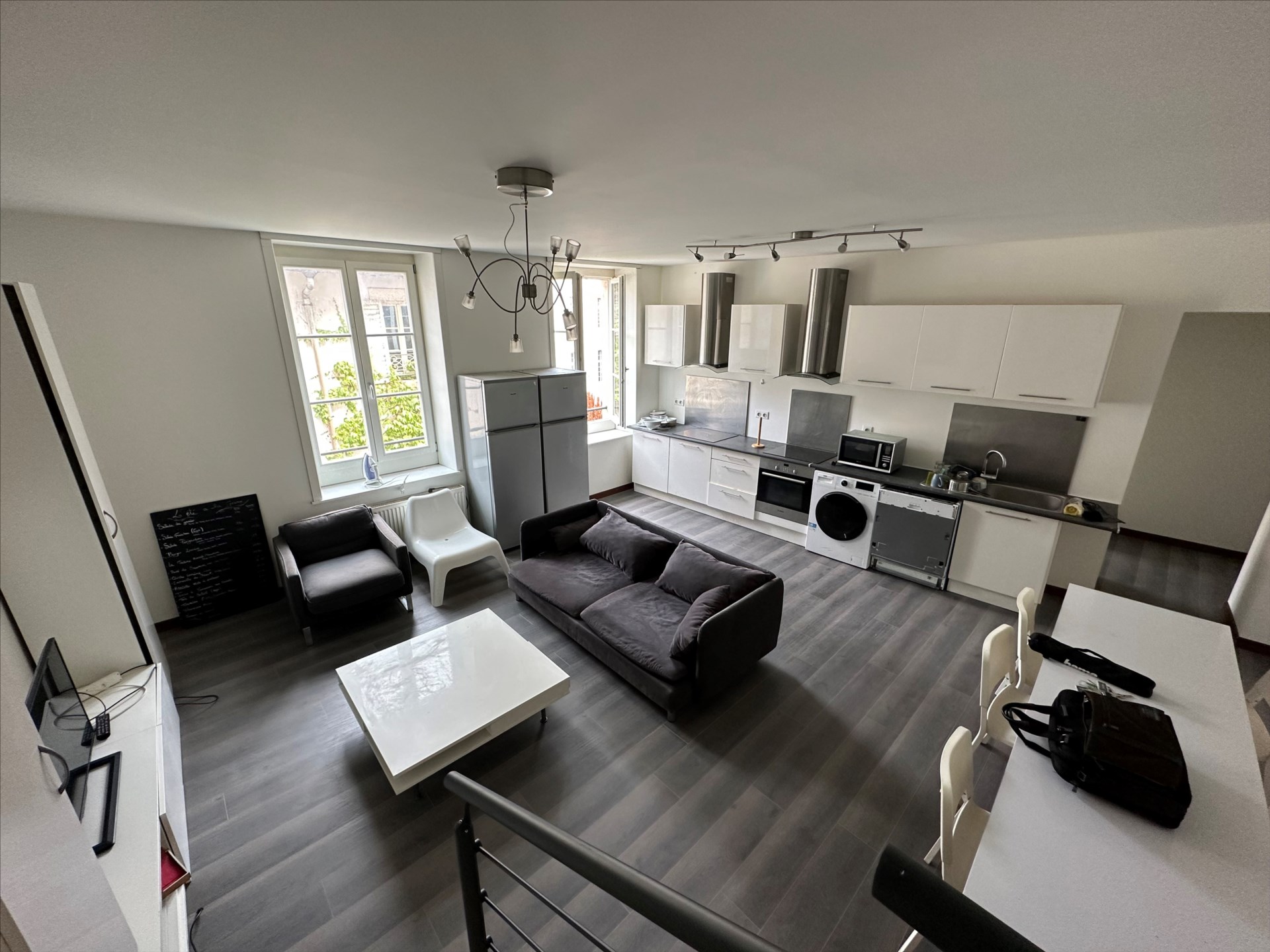 Chambre avec SDB privative dans colocation – Nancy Cours Léopold