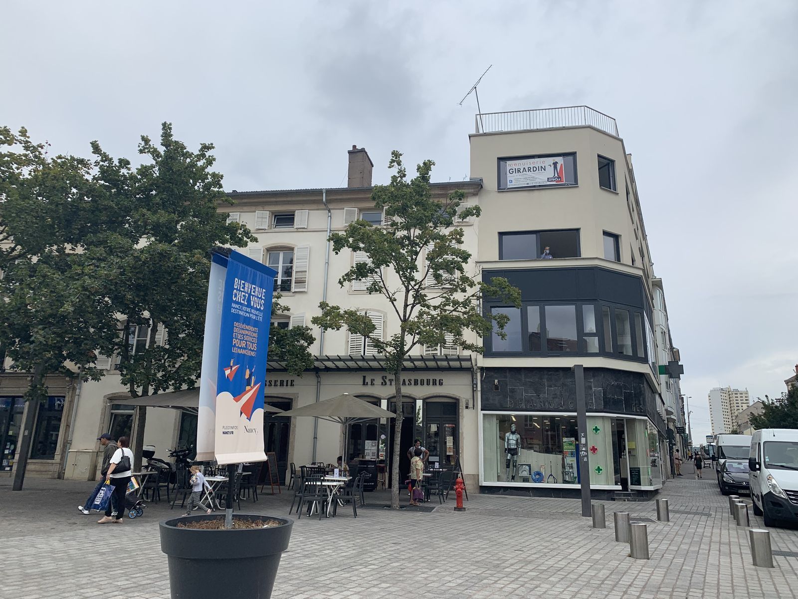 Place des Vosges à NANCY, 4 pièces entièrement rénové avec rooftop