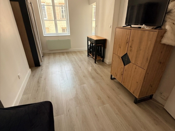 Hyper centre de Nancy – Rue des Ponts – Studio meublé NEUF