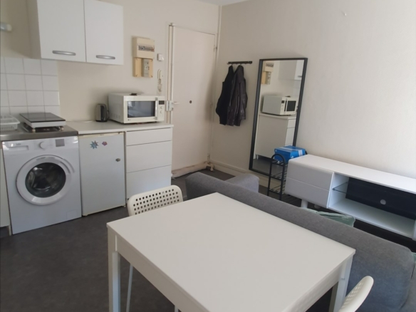 Quartier Gare/Mon Désert – NANCY – Deux pièces à louer