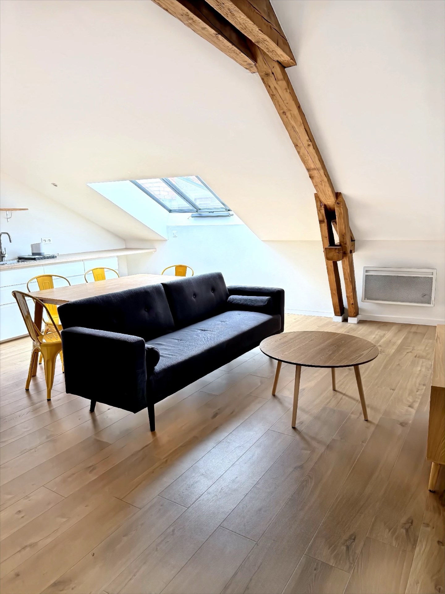 Pépinière Faubourg des III Maisons, loft 2 pièces très bon état