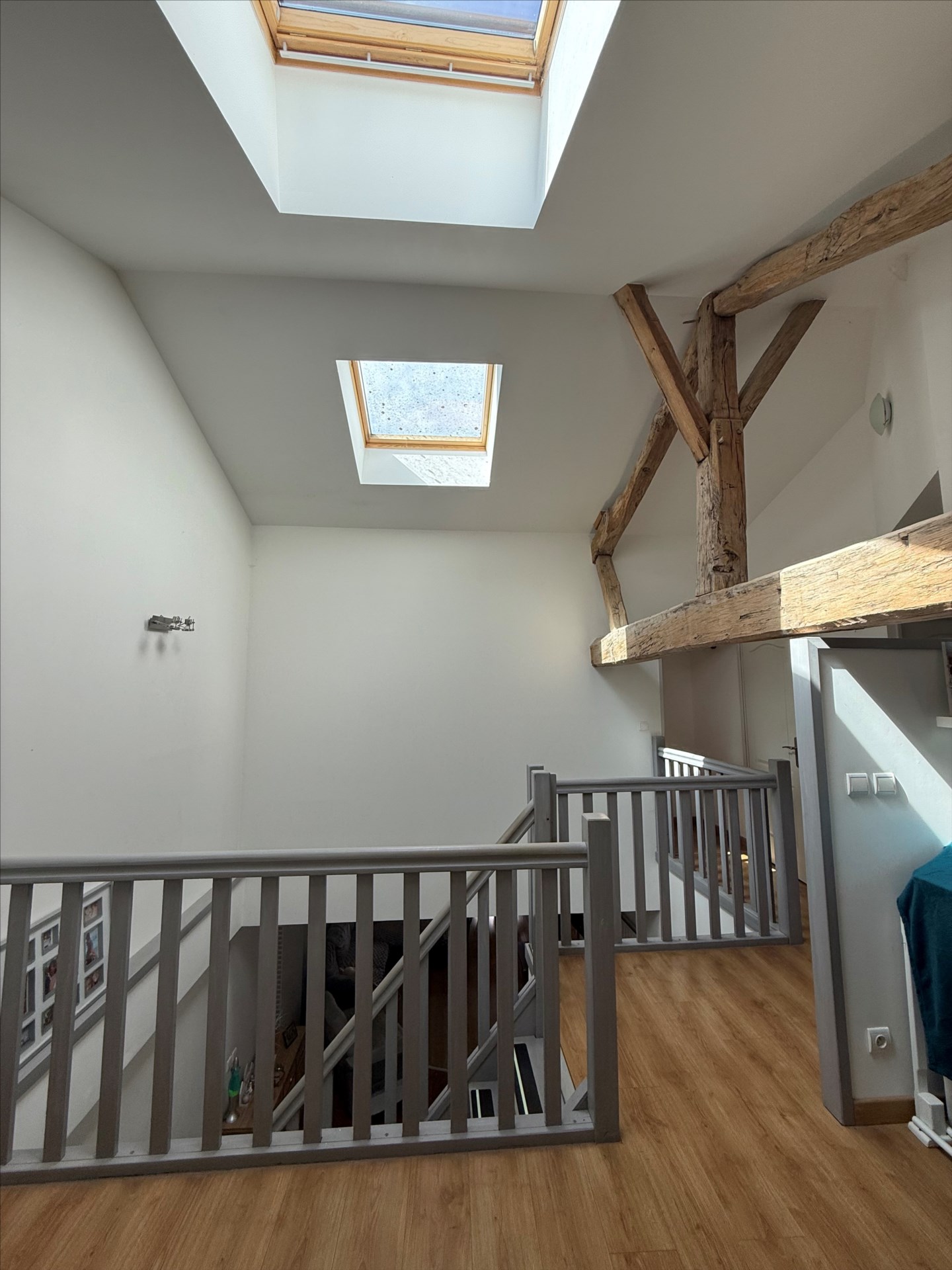 EN EXCLUSIVITE, MAISON DE VILLAGE DE 234m² en bon état avec terrasse