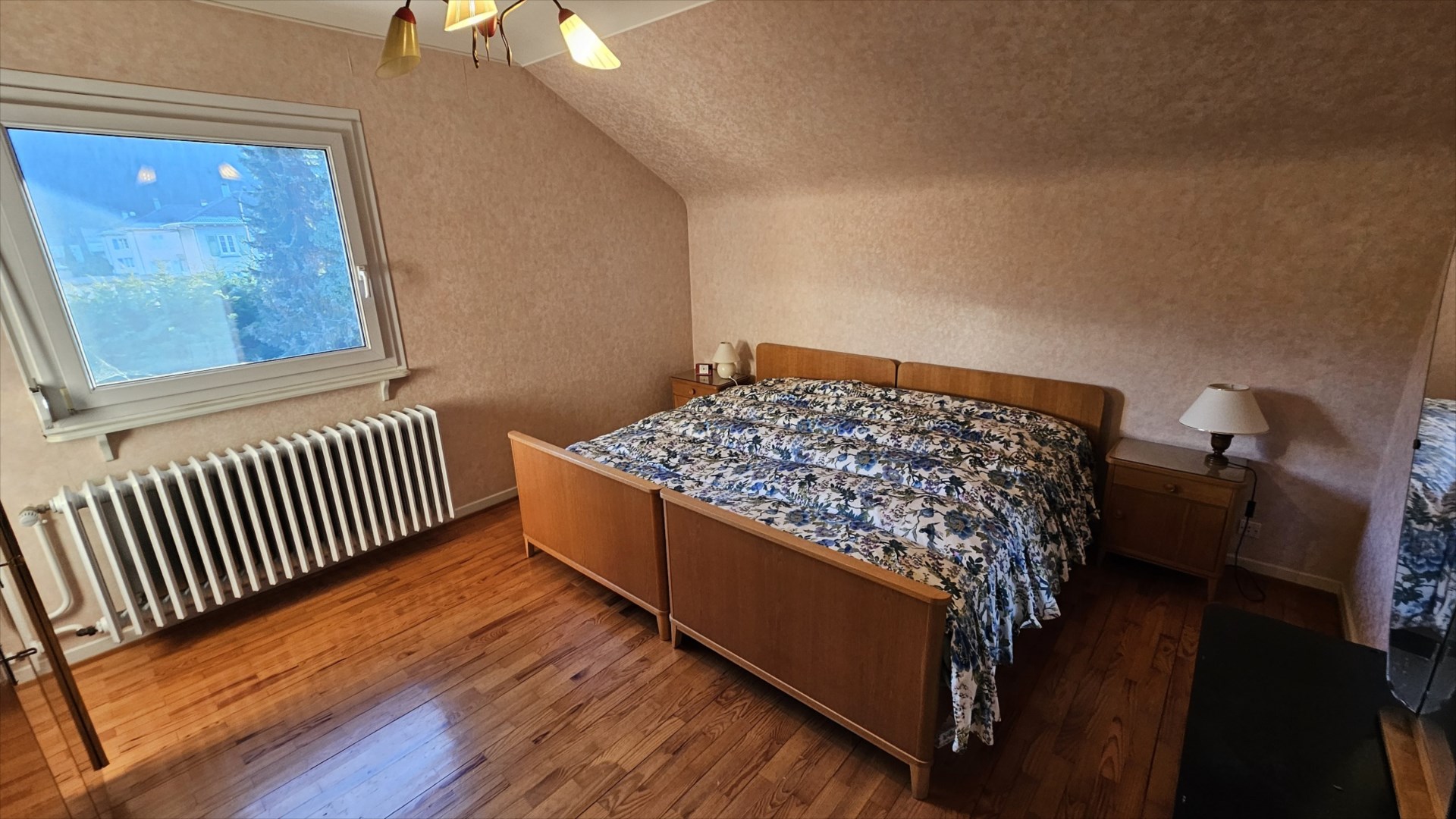 MAISON T6 135 M² SUR 15 ARES