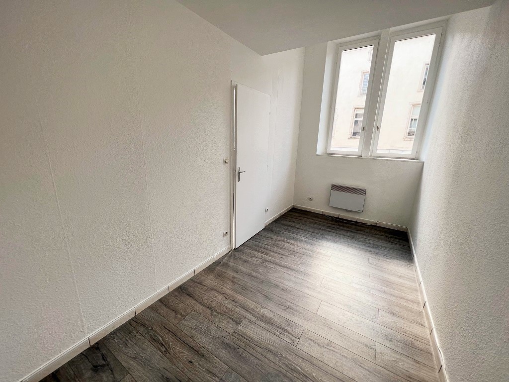 NANCY Marché central – 2 pièces dans immeuble avec ascenseur