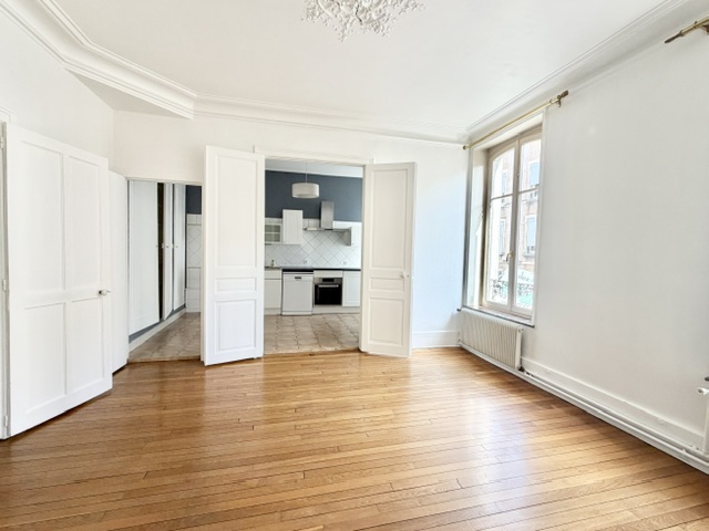 NANCY PROCHE GARE/ QUARTIER FOCH – F4 AVEC STATIONNEMENT ET JARDIN