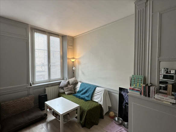 Appartement 2 pièces – Centre ville – Place du Marché