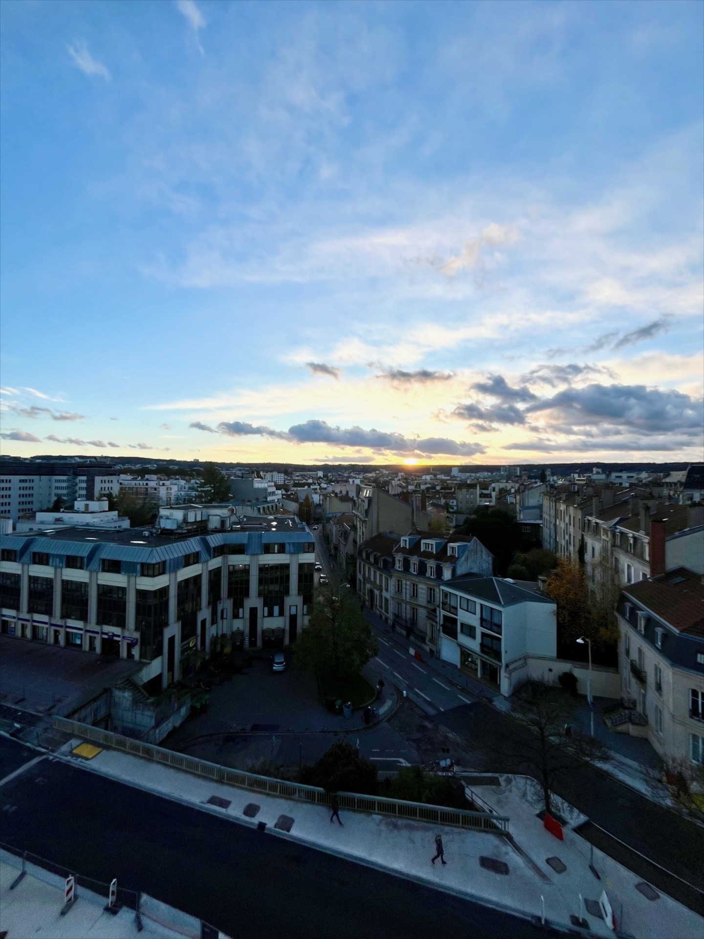CENTRE-VILLE GARE NANCY , 5 pièces avec balcons et parking