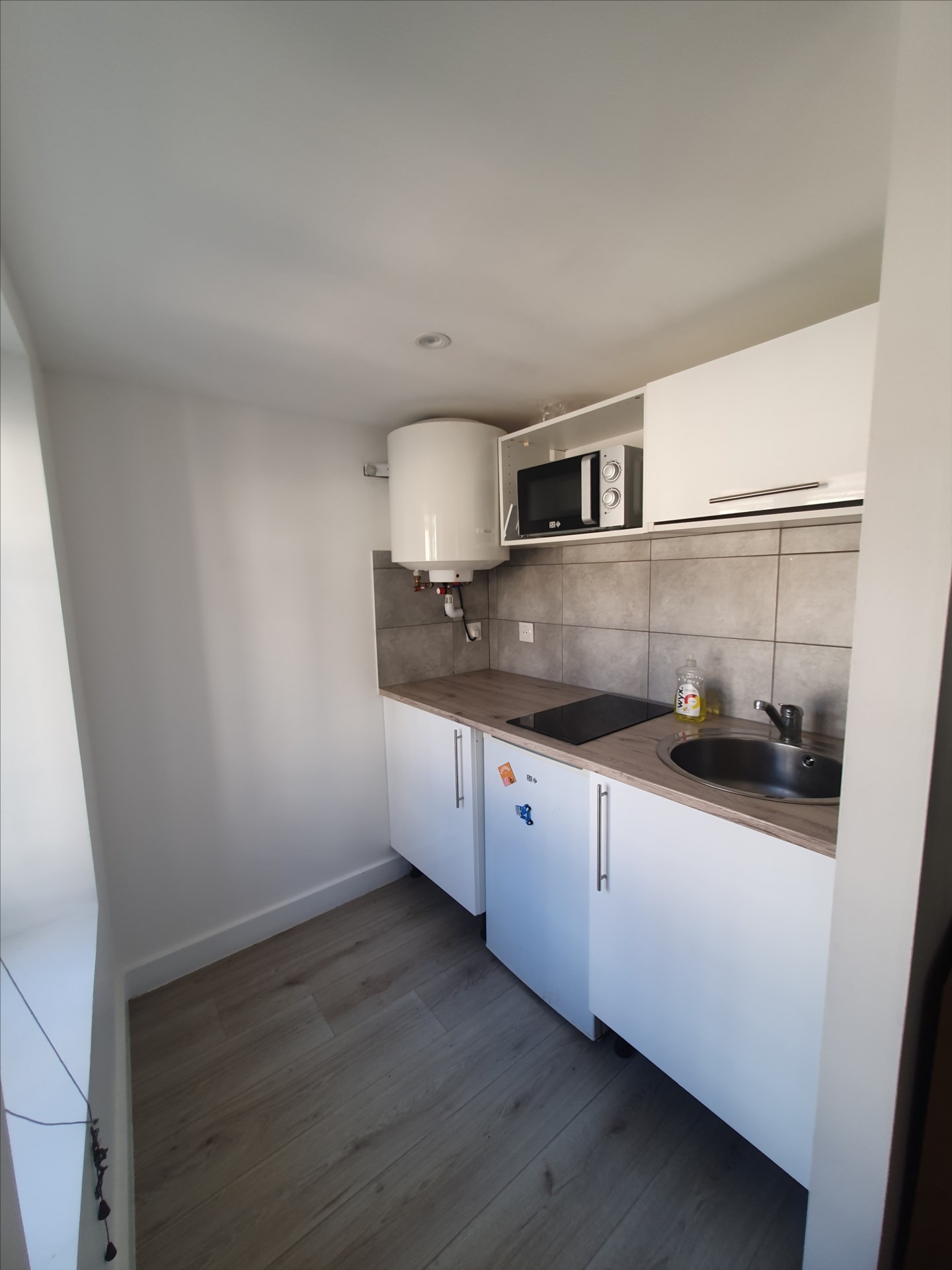 Hyper centre, Rue des Ponts – Studio meublé refait à neuf