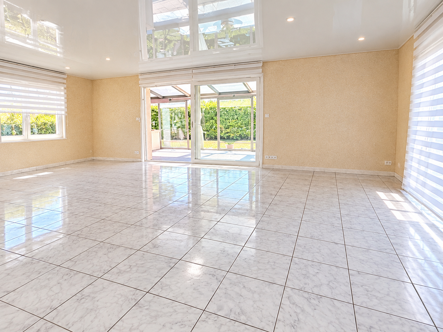 HOUDEMONT LES EGREZ, Maison avec piscine, jardin et dépendances